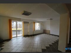Vitan Spatiu de inchiriat 220 mp  Mall Vitan  Ideal birouri / cabinete / showroom